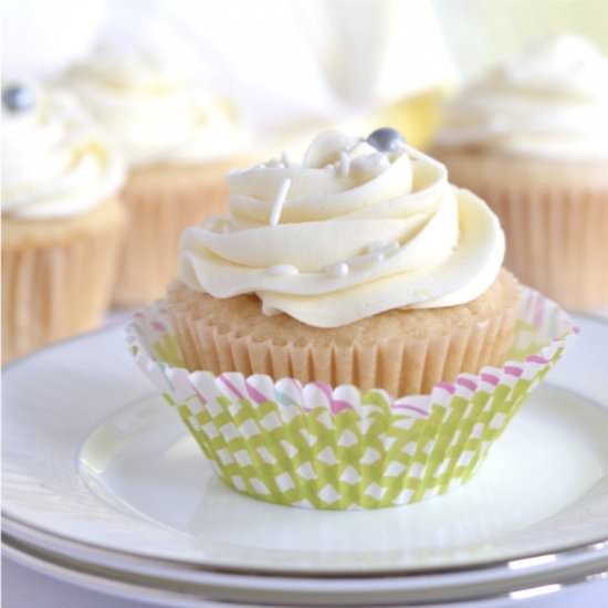Homemade Lemon Cupcakes - Recipe photo by TwoSugarBugs