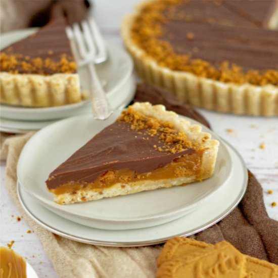 Biscoff Caramel Tart - Recipe photo by TwoSugarBugs
