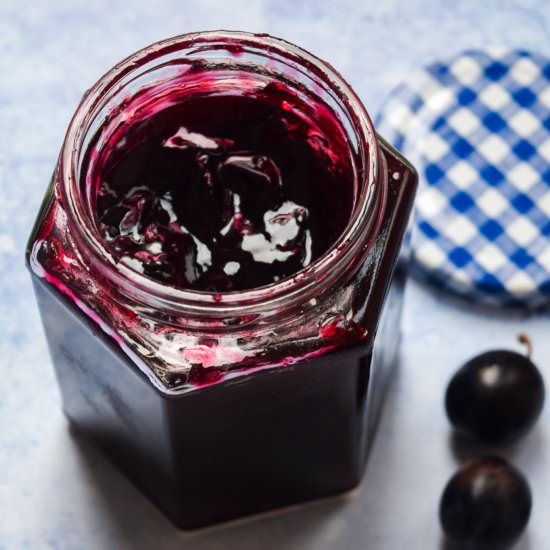 How To Make Damson Jam - Recipe photo by missrachelphipps