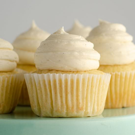 vanilla bean cupcakes - Recipe photo by freshaprilflours