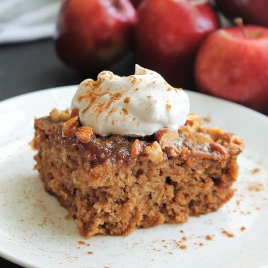 Oatmeal Honey Apple Cake - Recipe photo by MyRecipeReviews