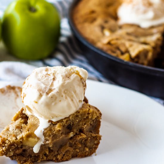 Apple Cinnamon Blondie Bake - Recipe photo by theseasonaljunkie