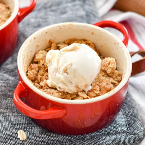 Apple Crisp for Two - Recipe photo by stressbaking