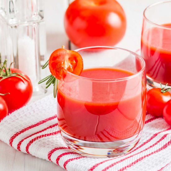 How to Can Tomato Juice - Recipe photo by Everything Pretty