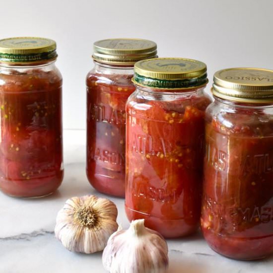 How to can tomatoes - Recipe photo by mama ia blog