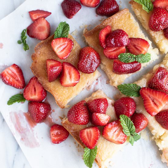 Strawberry Chewy Butter Bars - Recipe photo by superman cooks