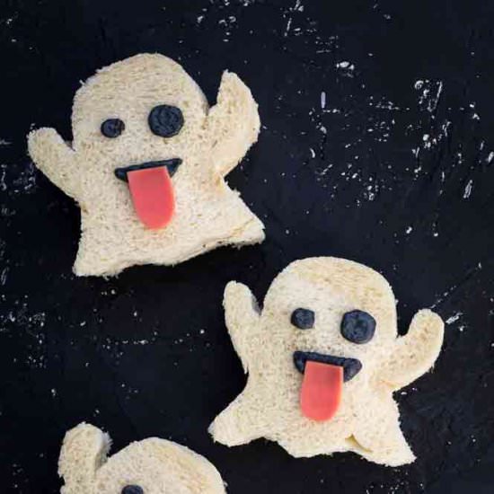 Vegan Ghost Emoji Tea Sandwiches - Recipe photo by vegandollhouse