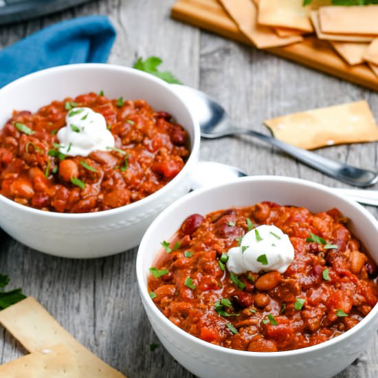 Easy Crockpot Chili - Recipe photo by FoodFolksandFun