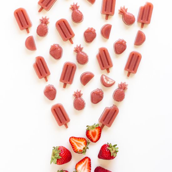 Healthy Strawberry Gummies - Recipe photo by mapleandmango