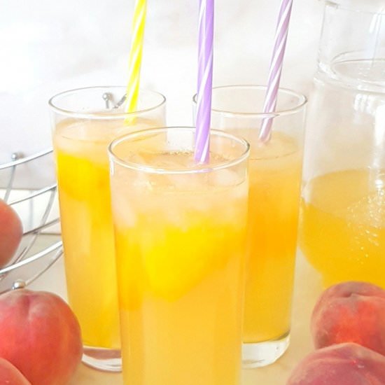 PEACH LEMONADE - Recipe photo by Easy Peasy Creative Ideas