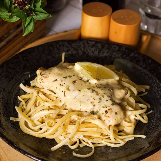 Creamy Lemon Chicken - Recipe photo by MunatyCooking