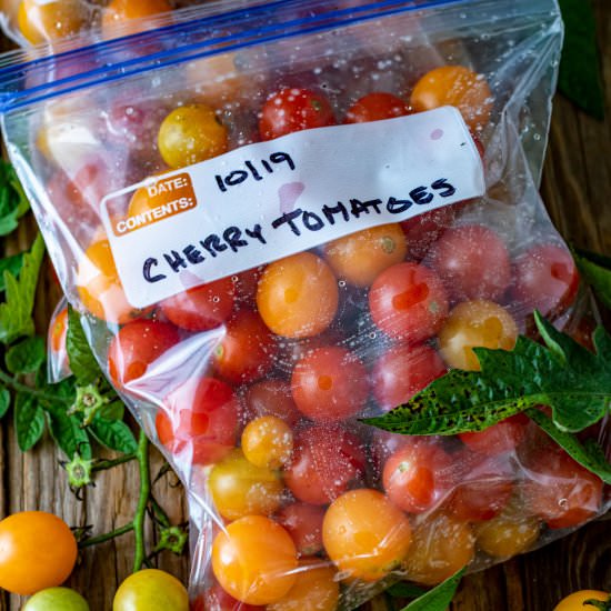 Freezing tomatoes 3 easy ways - Recipe photo by BinkysCulinaryCarnival