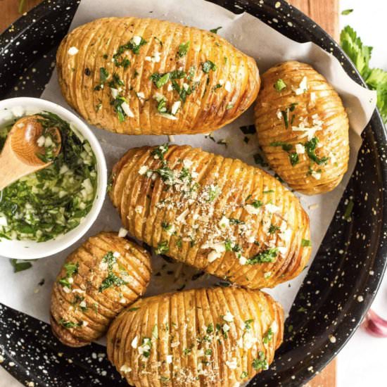 Crispy Hasselback Potatoes - Recipe photo by felicialim