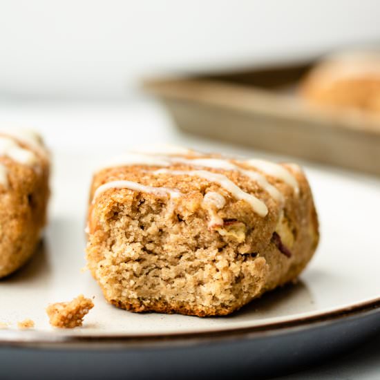healthy apple cinnamon scones - Recipe photo by okonomi kitchen