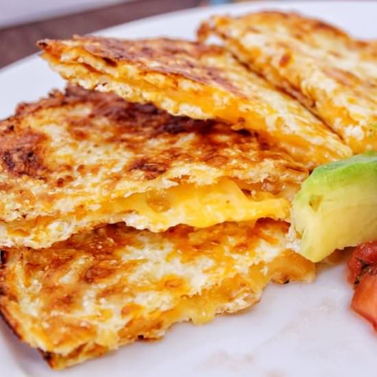 Low Carb Cheese Quesadilla - Recipe photo by dashofting