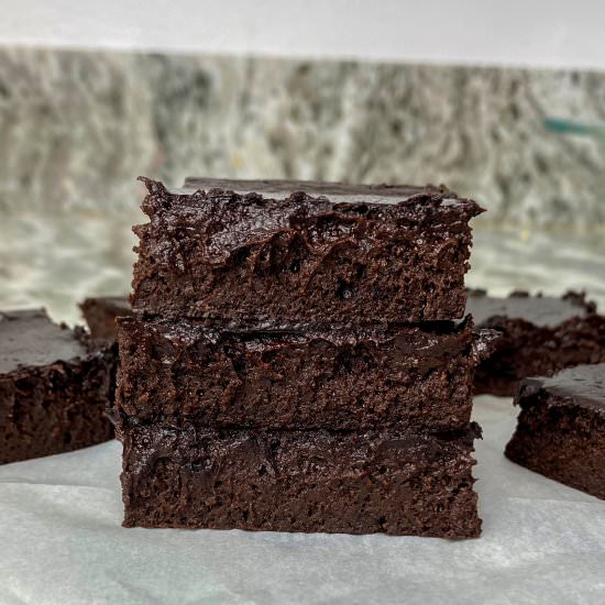 Dark Chocolate Espresso Brownies - Recipe photo by cheatdaydesign