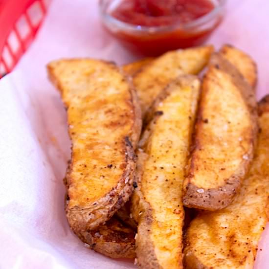 Air Fryer Potato Wedges - Recipe photo by laughingspatula.com