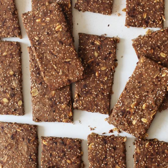 Hazelnut Cinnamon Crackers - Recipe photo by Culinary postcards