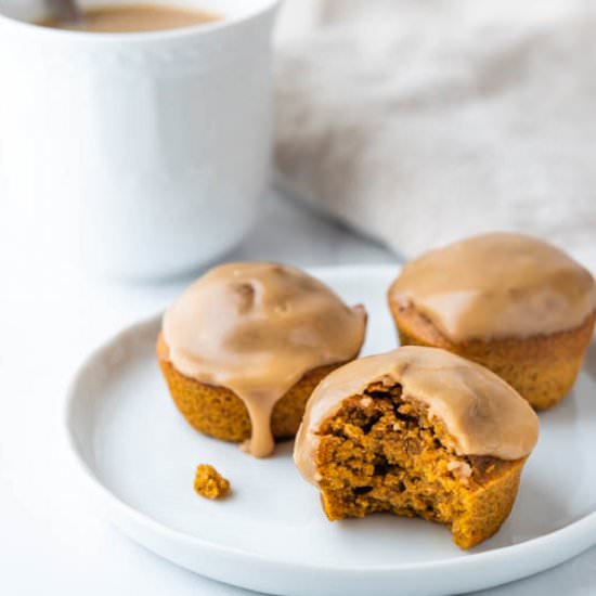 Maple Glazed Pumpkin Mini Muffins - Recipe photo by garlic and zest