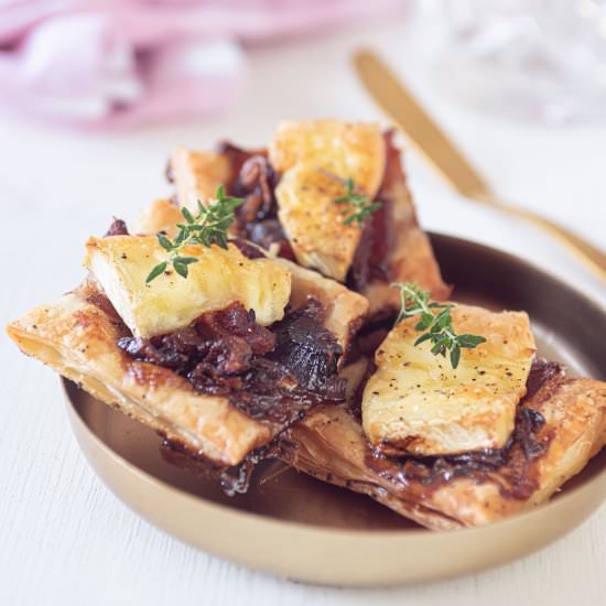 Puff pastry Brie bites with bacon - Recipe photo by by Andrea Janssen