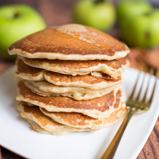 Apple Pancakes - Recipe photo by tikkido