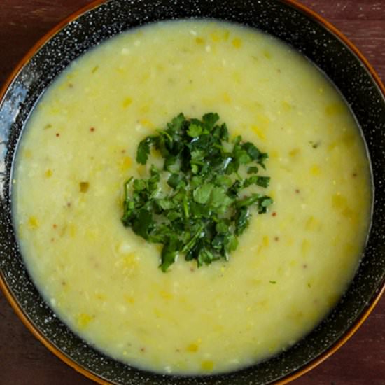 Mashed Vegan Leek & Potato Soup - Recipe photo by The Pesky Vegan