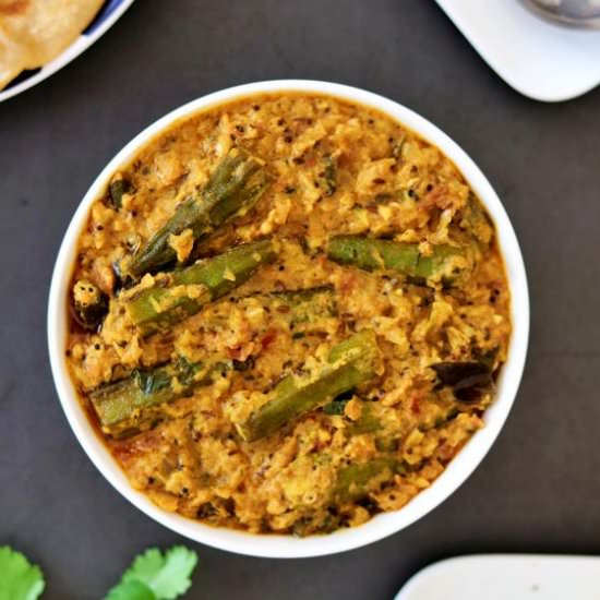 bhindi masala gravy/ okra curry - Recipe photo by Flavours on Plate