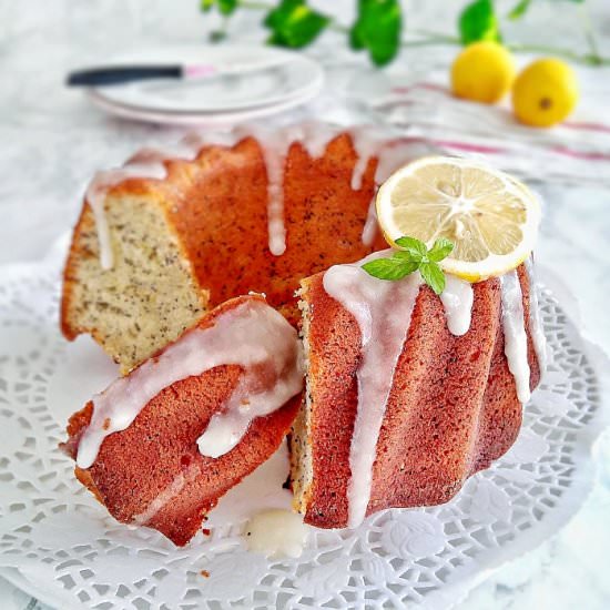 LEMON POPPY SEED YOGURT CAKE - Recipe photo by MyHomeDiaryinTurkey