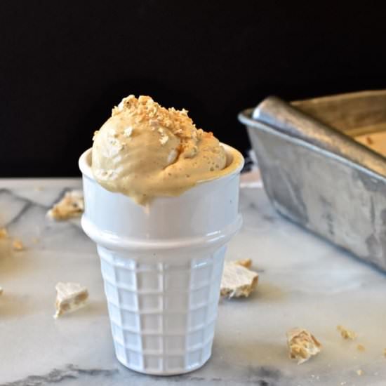 Turrón ice cream, Spanish nougat - Recipe photo by mama ia blog