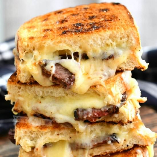 STEAK GRILLED CHEESE - Recipe photo by GrillingSmokingLiving