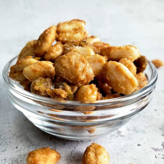 maple and spice roasted nuts - Recipe photo by Cuisine Fiend