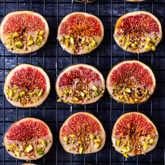 TAHINI DIPPED FRESH FIG DESSERT - Recipe photo by giverecipe