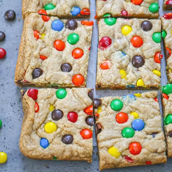 M&M Cookie Bars - Recipe photo by thebakingchocolatess