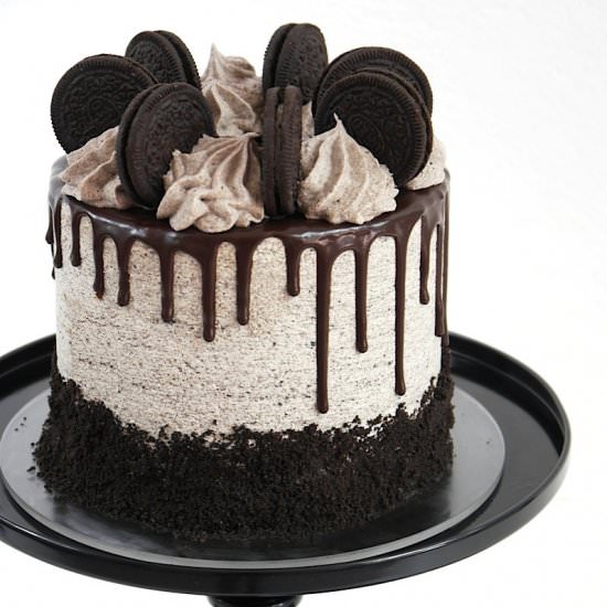 Oreo Chocolate Layer Cake - Recipe photo by BirdsParty