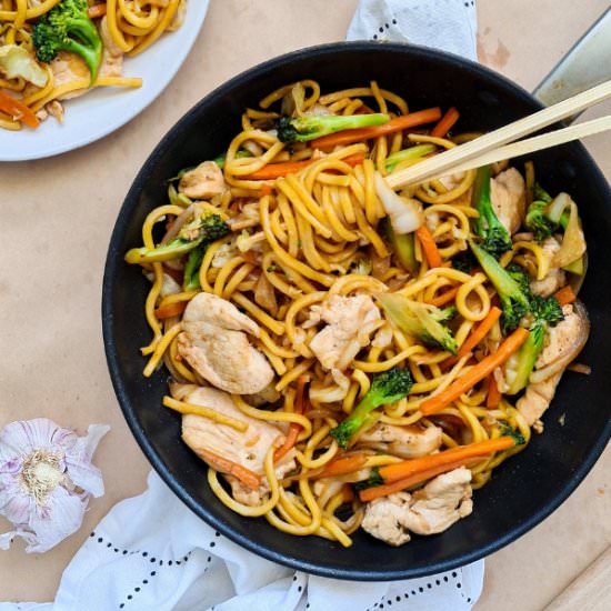 Chicken Noodle Stir Fry - Recipe photo by Casually Peckish