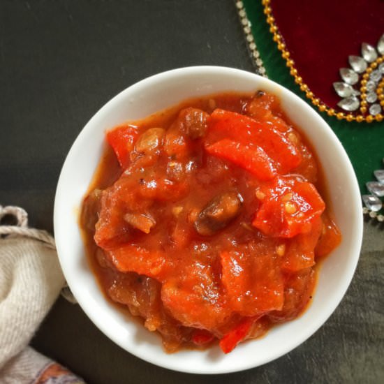 Tomato dates chutney - Recipe photo by spicytamarind
