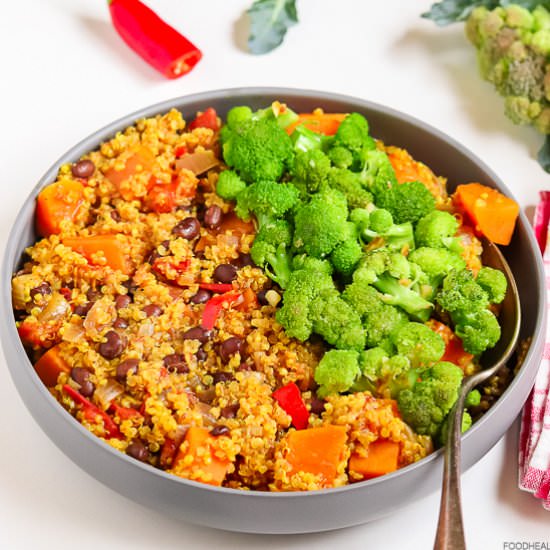 Sweet potato chili with broccoli - Recipe photo by FOOD HEAL