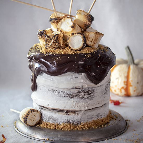 Pumpkin S’mores Cake - Recipe photo by URBANBAKES