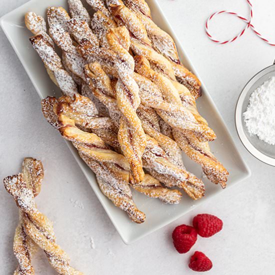 Jam Puff Pastry Twists - Recipe photo by bellyfull