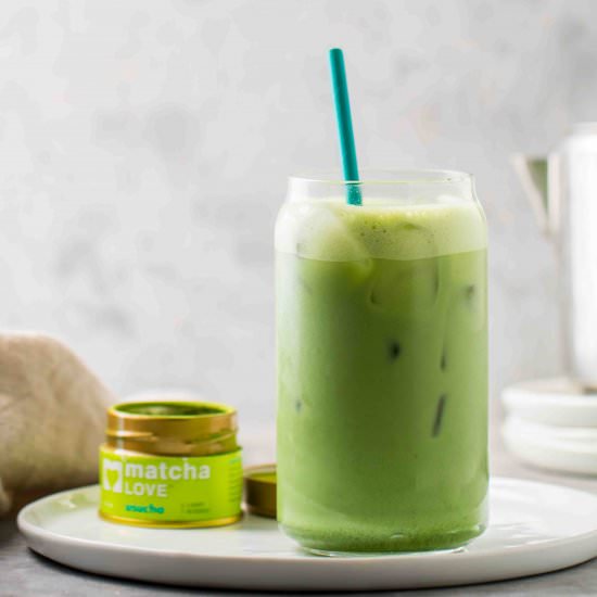 Starbucks matcha iced latte - Recipe photo by lifestyleofafoodie