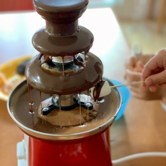 Chocolate Fountain Fondue Challenge - Recipe photo by ochikeron