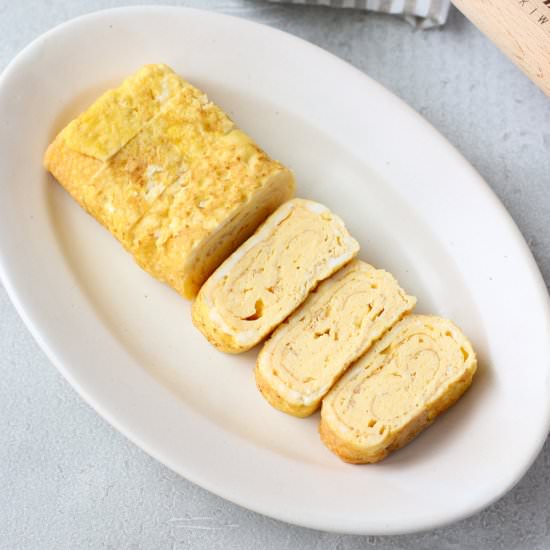 Fluffy Tamagoyaki-Japanese omelette - Recipe photo by chefjacooks