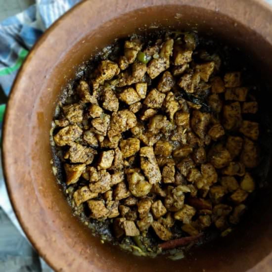Sri Lankan Black Pepper pork curry - Recipe photo by Hungry Lankan