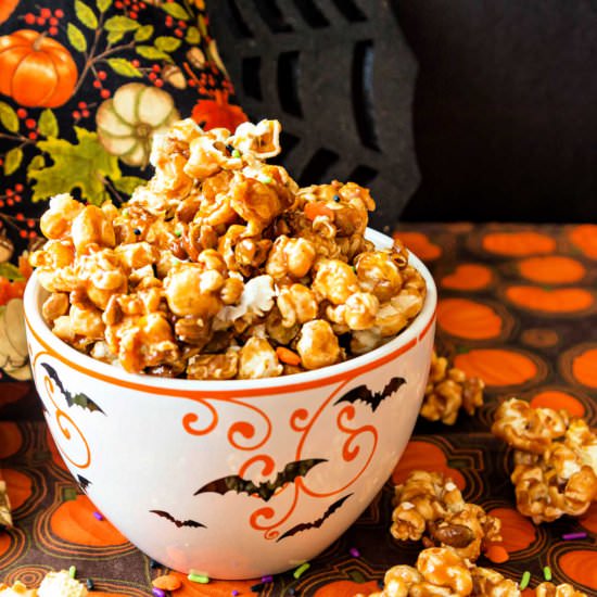Pumpkin Spice Caramel Corn - Recipe photo by onlinepastrychef