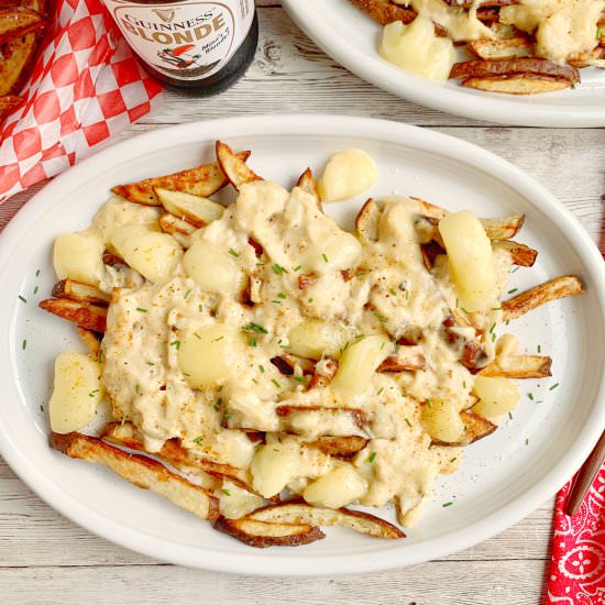 Chesapeake Poutine - Recipe photo by Theyummymuffin