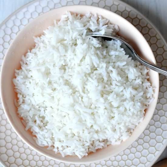 How to Make Perfect White Rice - Recipe photo by caramelandcashews