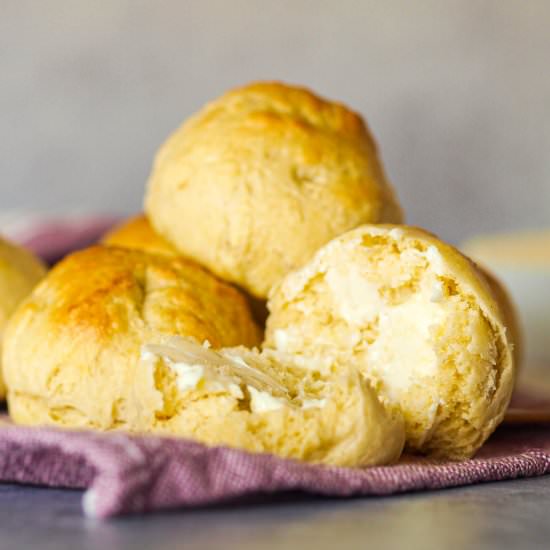 No Yeast Dinner Rolls - Recipe photo by MaesMenu