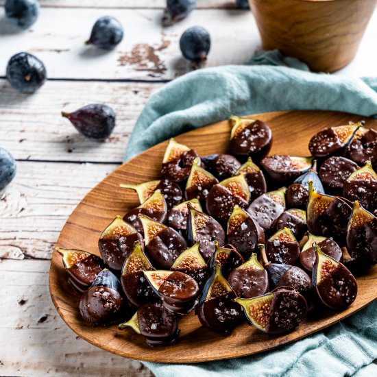 Chocolate Dipped Figs - Recipe photo by leisurefanclub