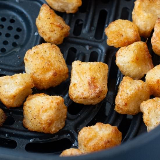 Air Fryer Cauliflower Gnocchi - Recipe photo by Kelli @ Hungry Hobby