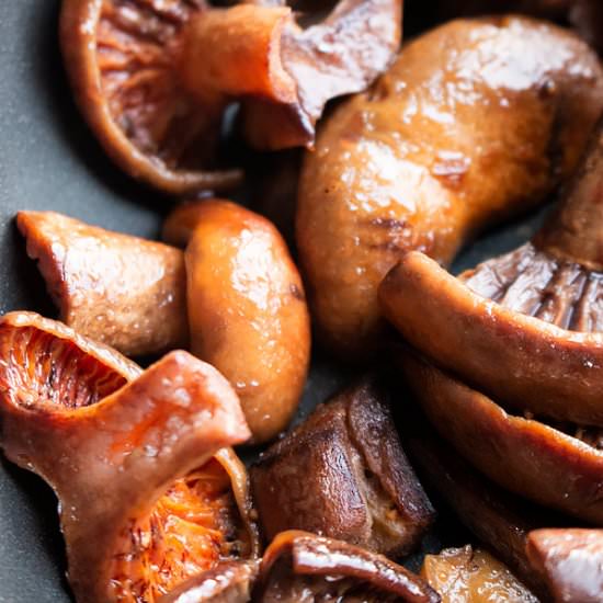 Sauteed Saffron Milk Cap - Recipe photo by MasalaHerb